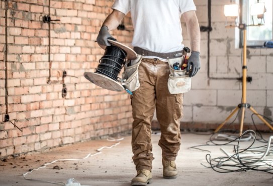 9 ключевых моментов, которые нельзя упускать из виду при ремонте дома, касающихся электропроводки